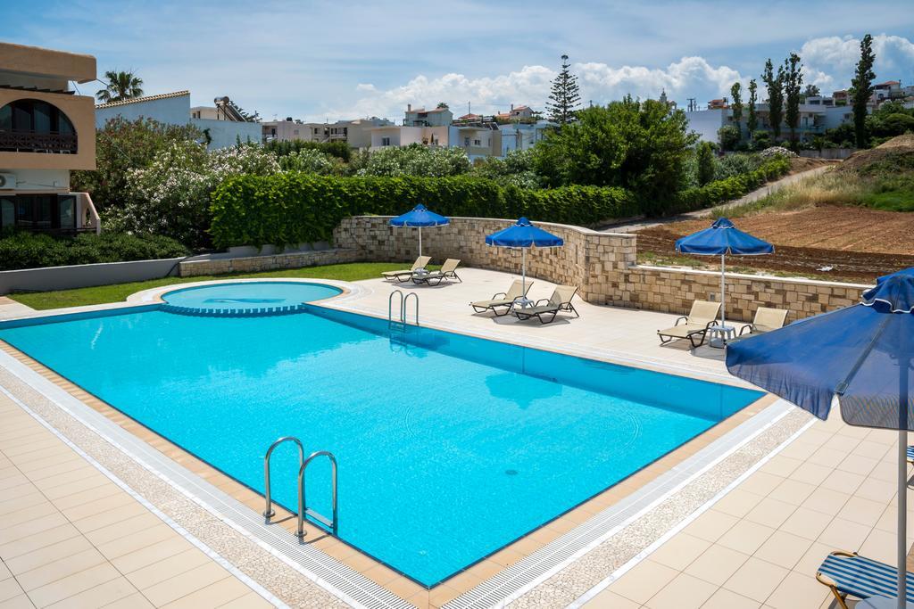 Irini Stalos Apartments Exterior foto