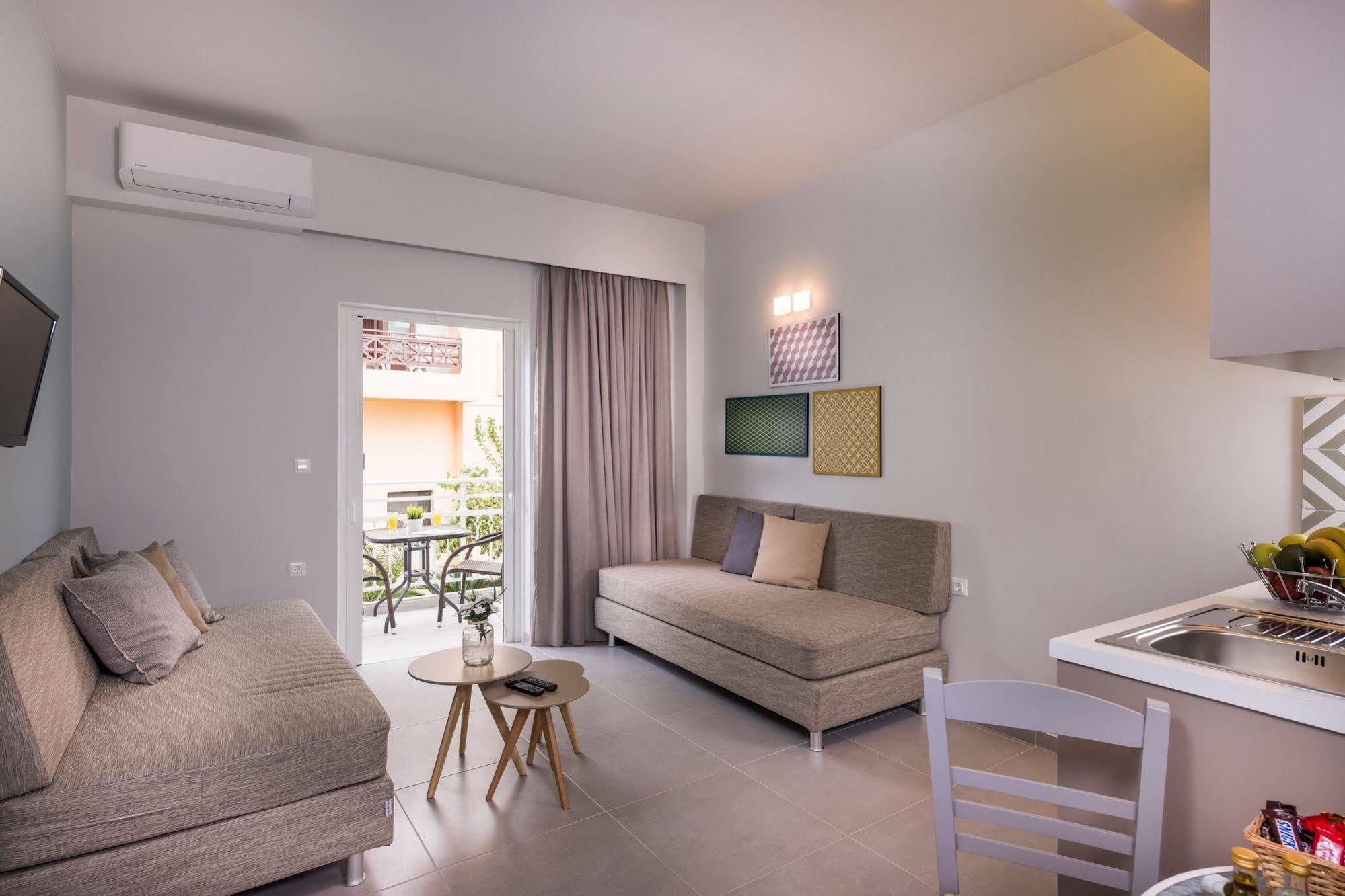 Irini Stalos Apartments Exterior foto